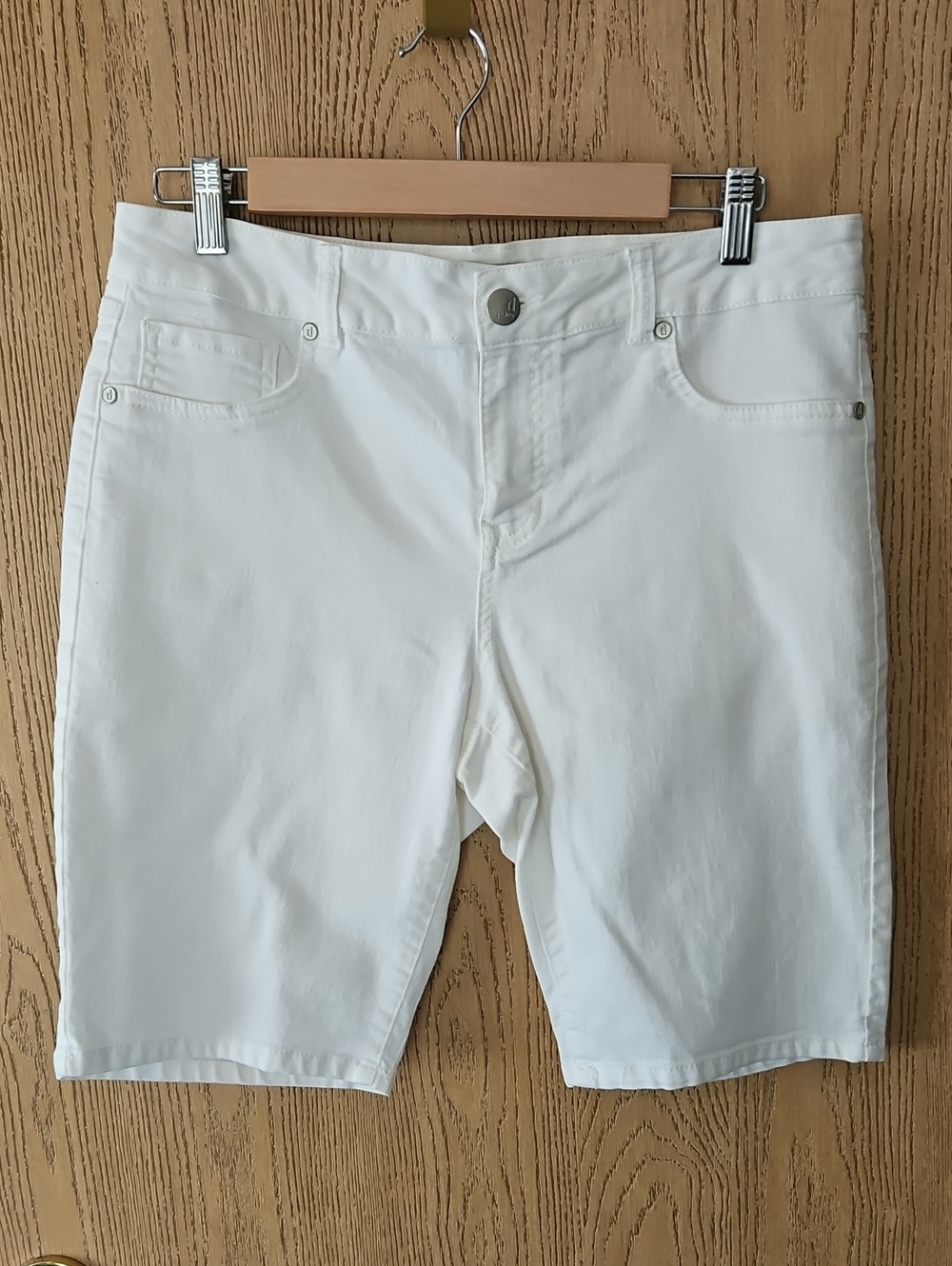 d. jeans White Women’s Jean Shorts
